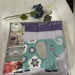 NEW Carters zoo crib set: comforter, dust‎ ruffle, sheet, nursery organizer